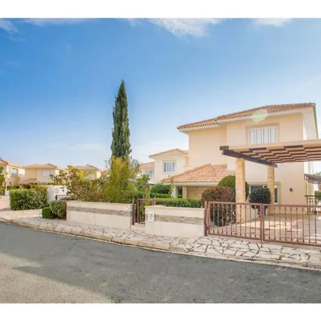 Daria - Four Bedroom With Private Swimming Pool וילה *