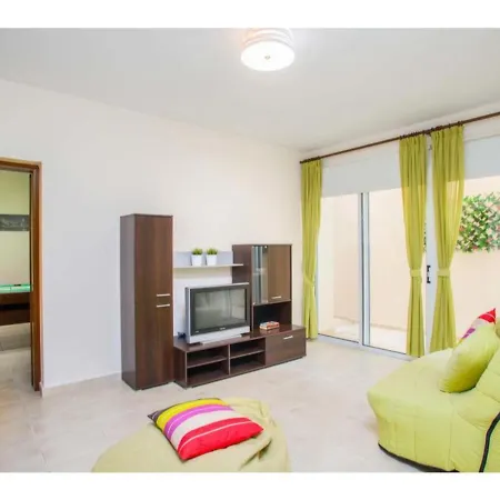 Daria - Four Bedroom With Private Swimming Pool * פאהיה